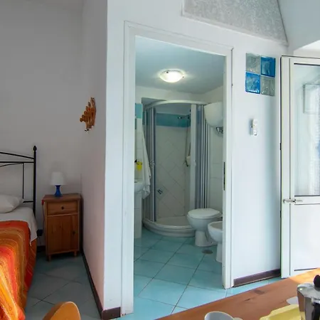 Ponza Holiday Homes - Santa Maria Buitenkant foto