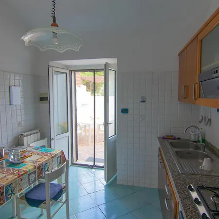 Ponza Holiday Homes - Santa Maria Buitenkant foto